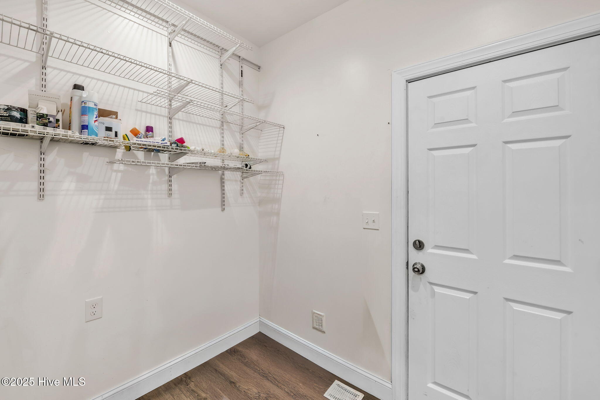166 Skippers Court