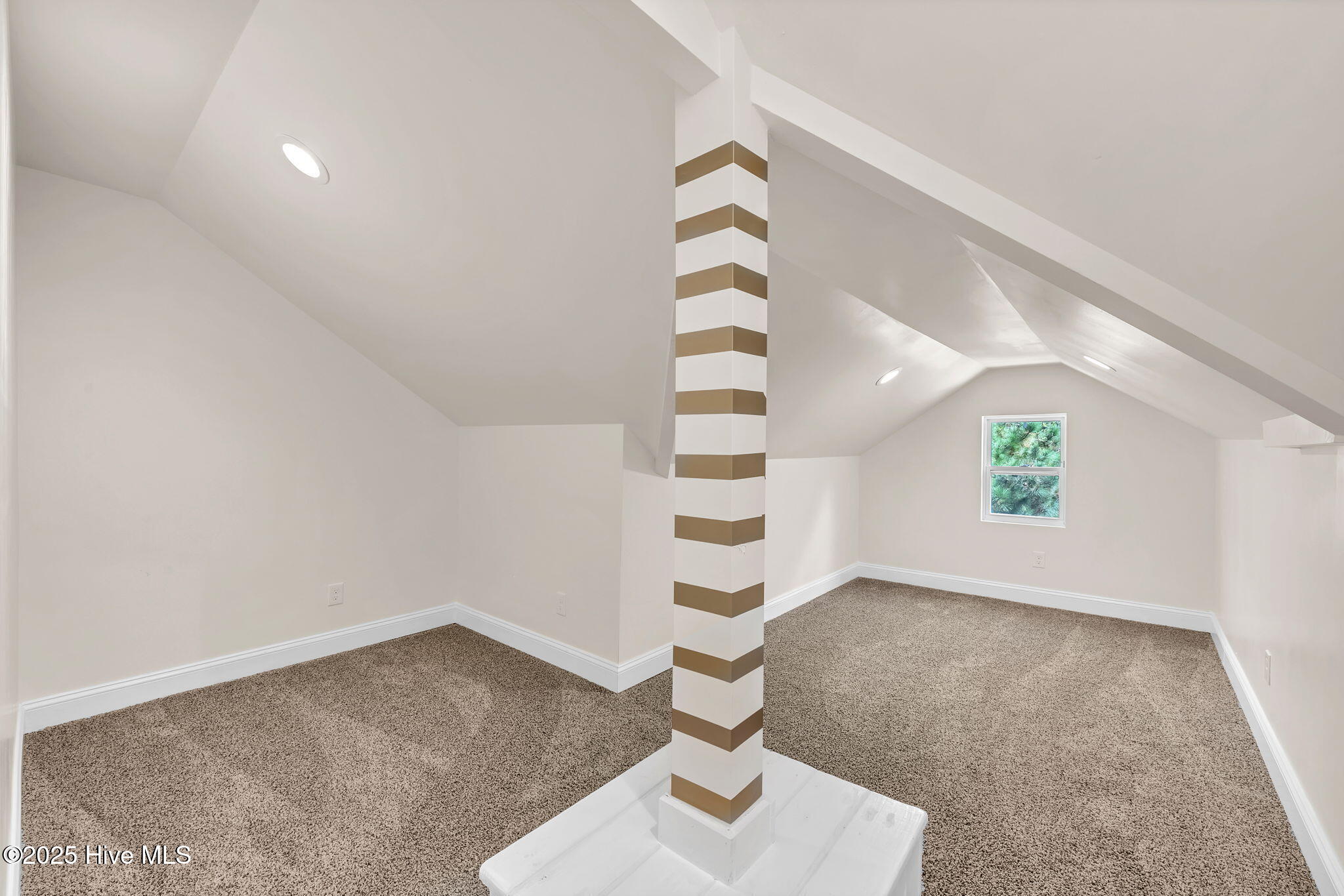166 Skippers Court
