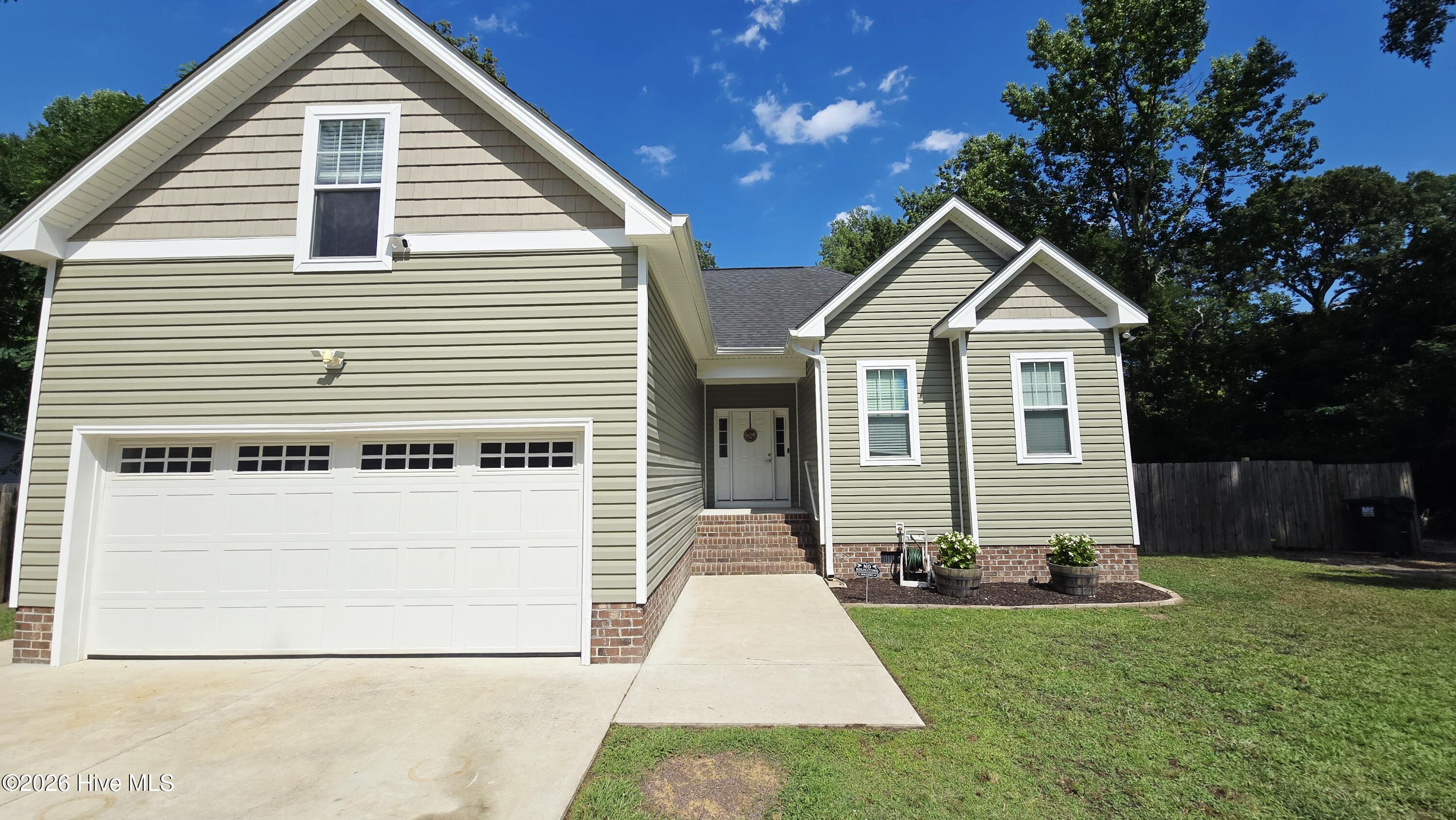 411 NW Backwoods Road