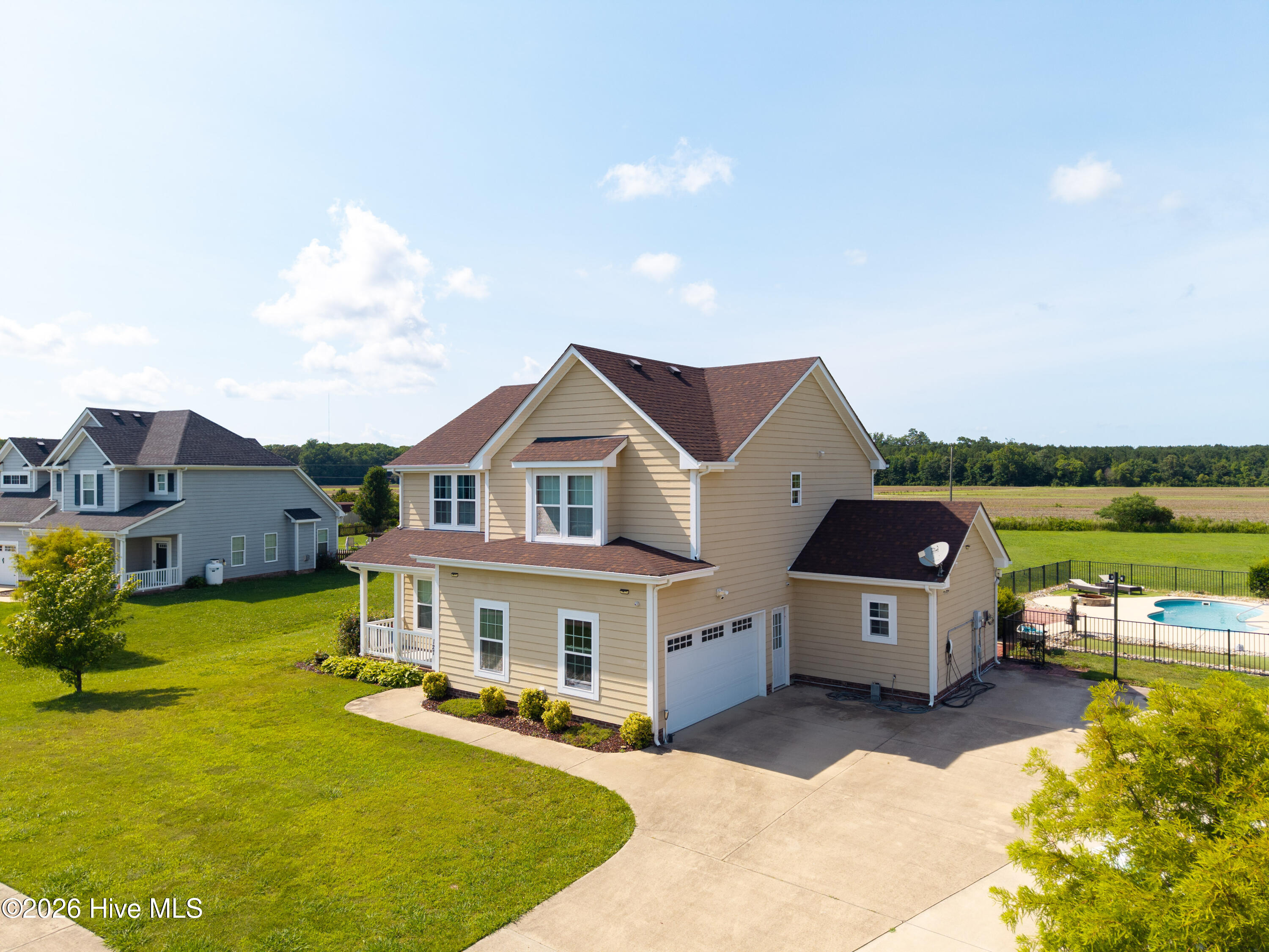 127 NW River Drive