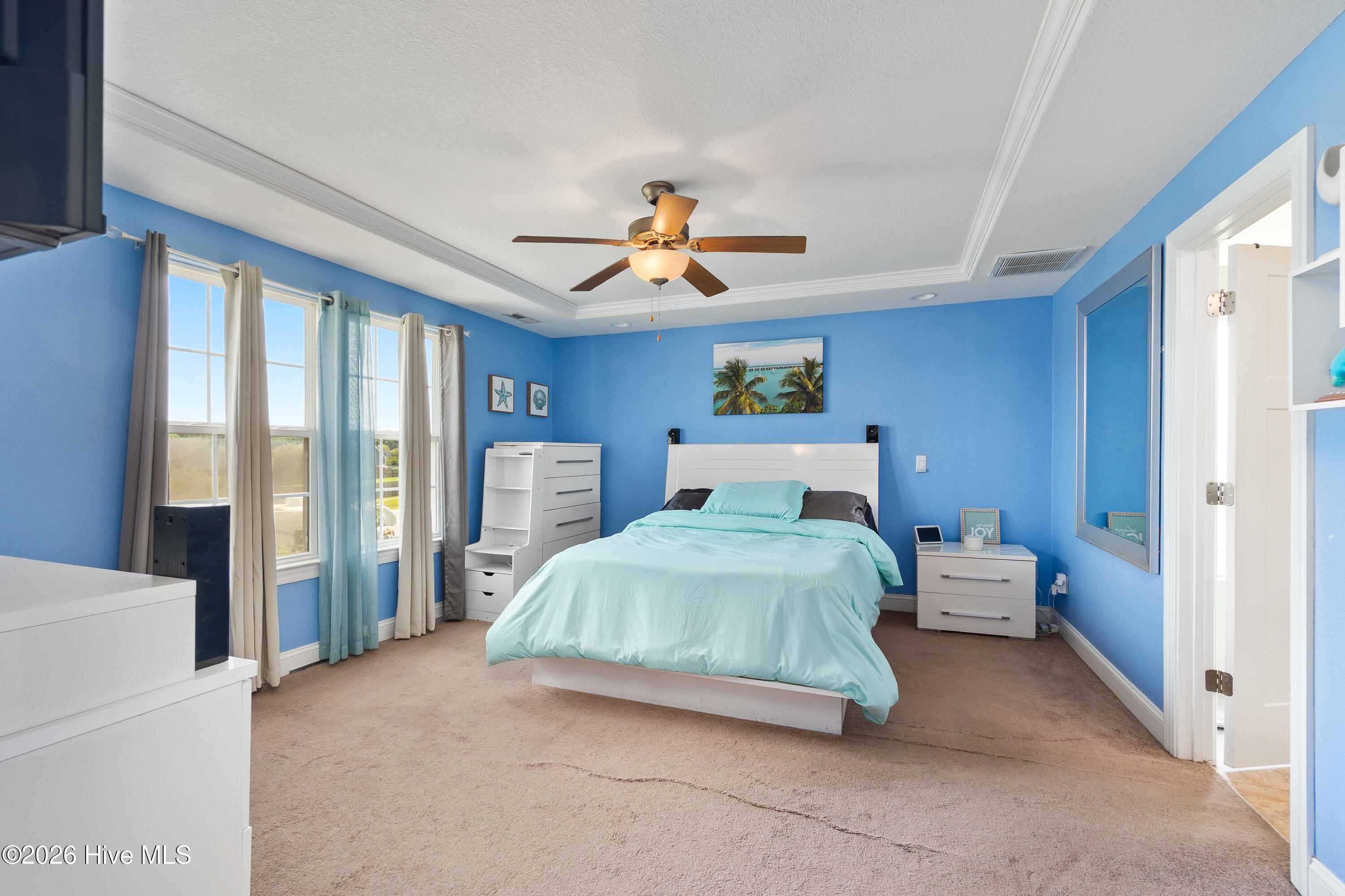 127 NW River Drive
