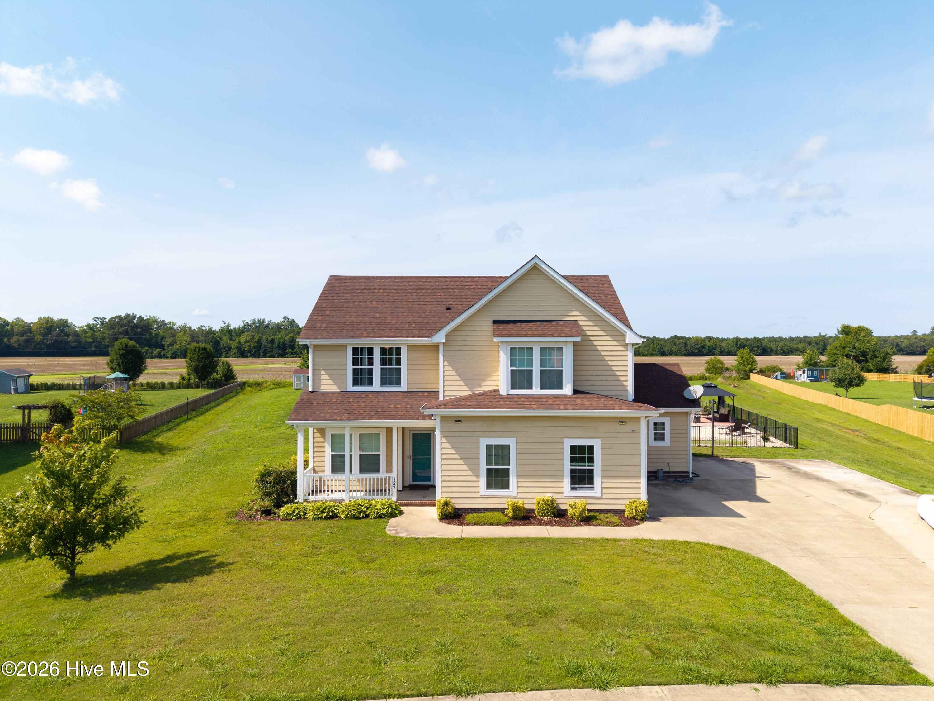 127 NW River Drive