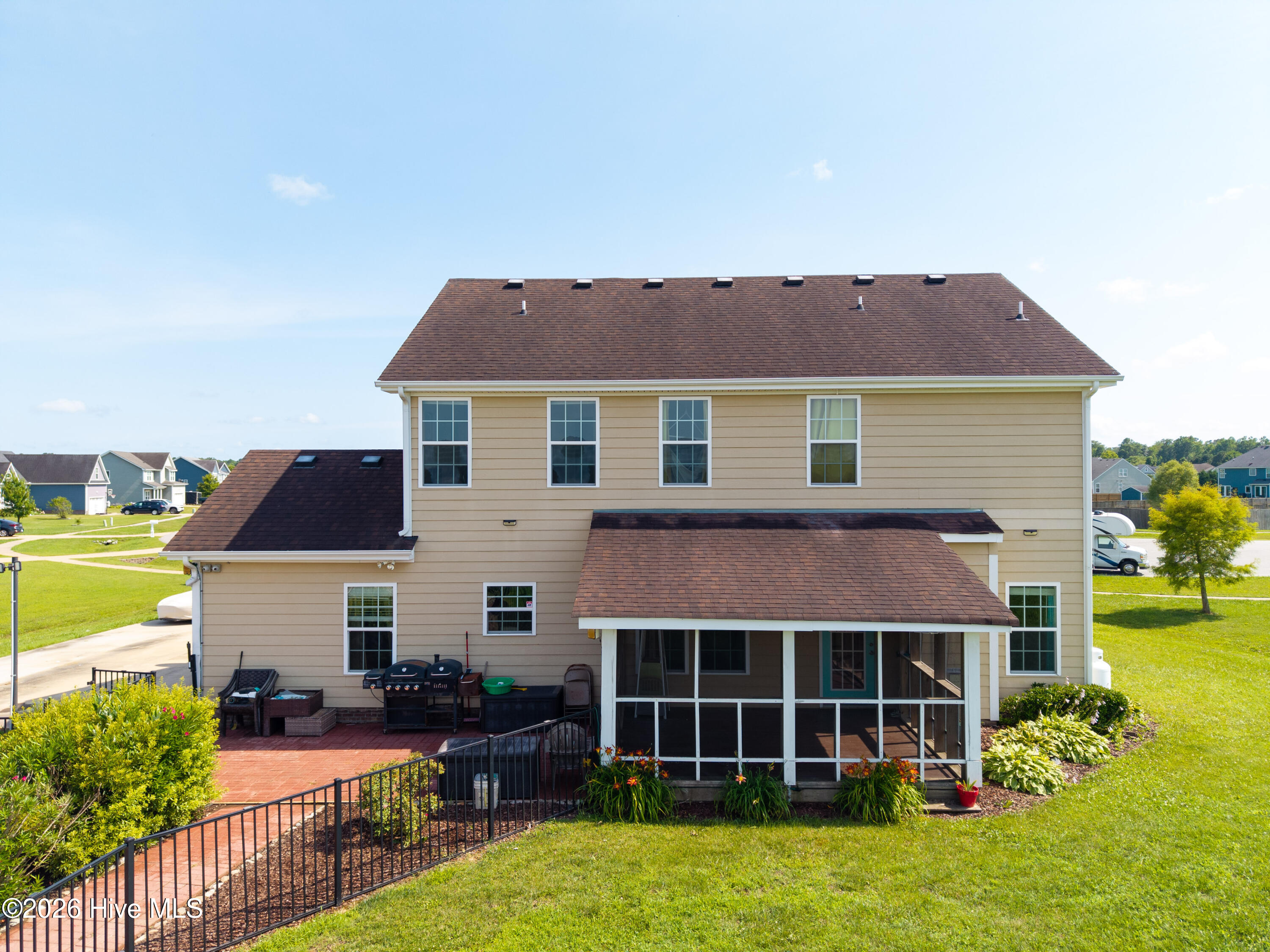127 NW River Drive