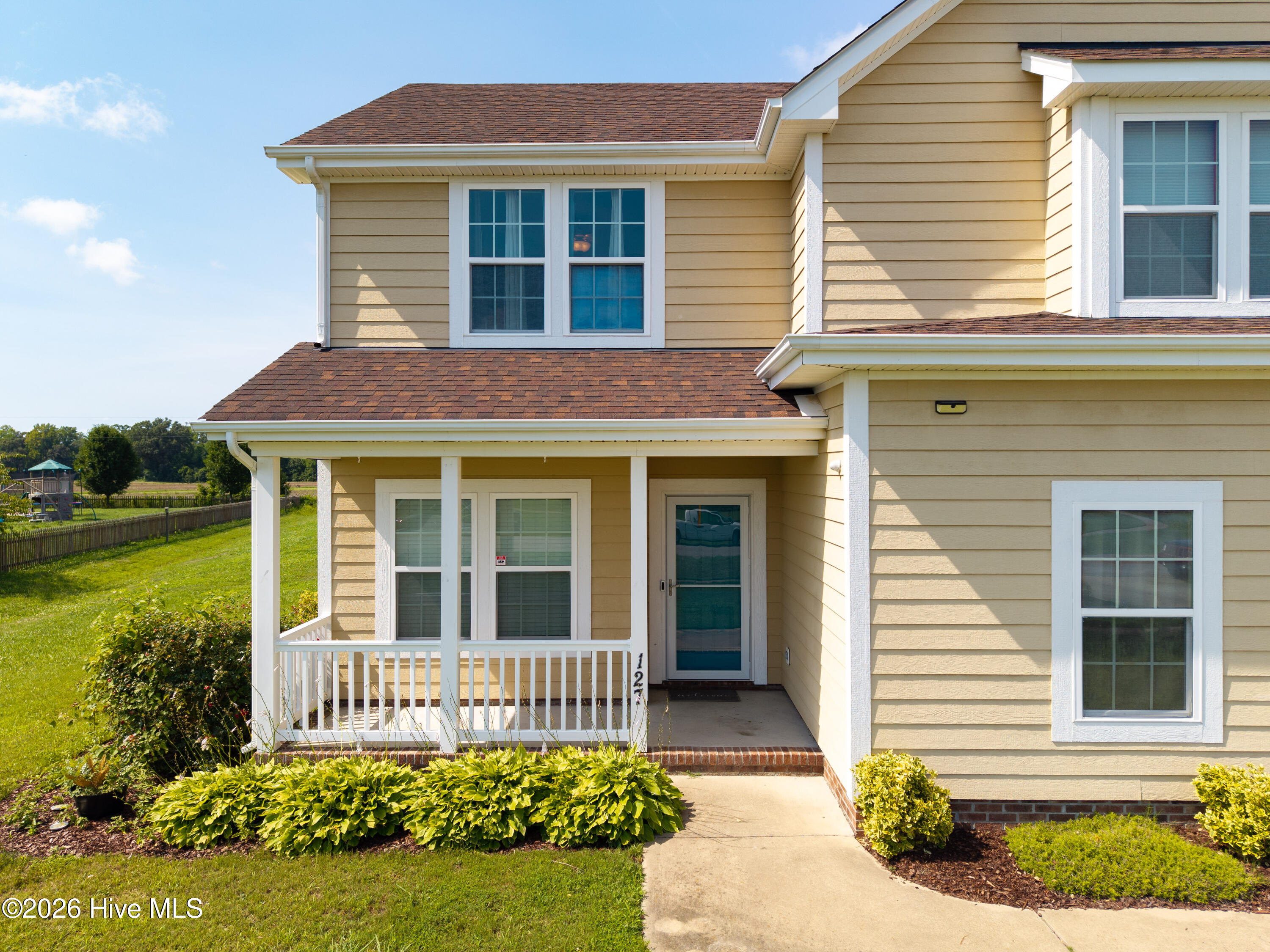 127 NW River Drive