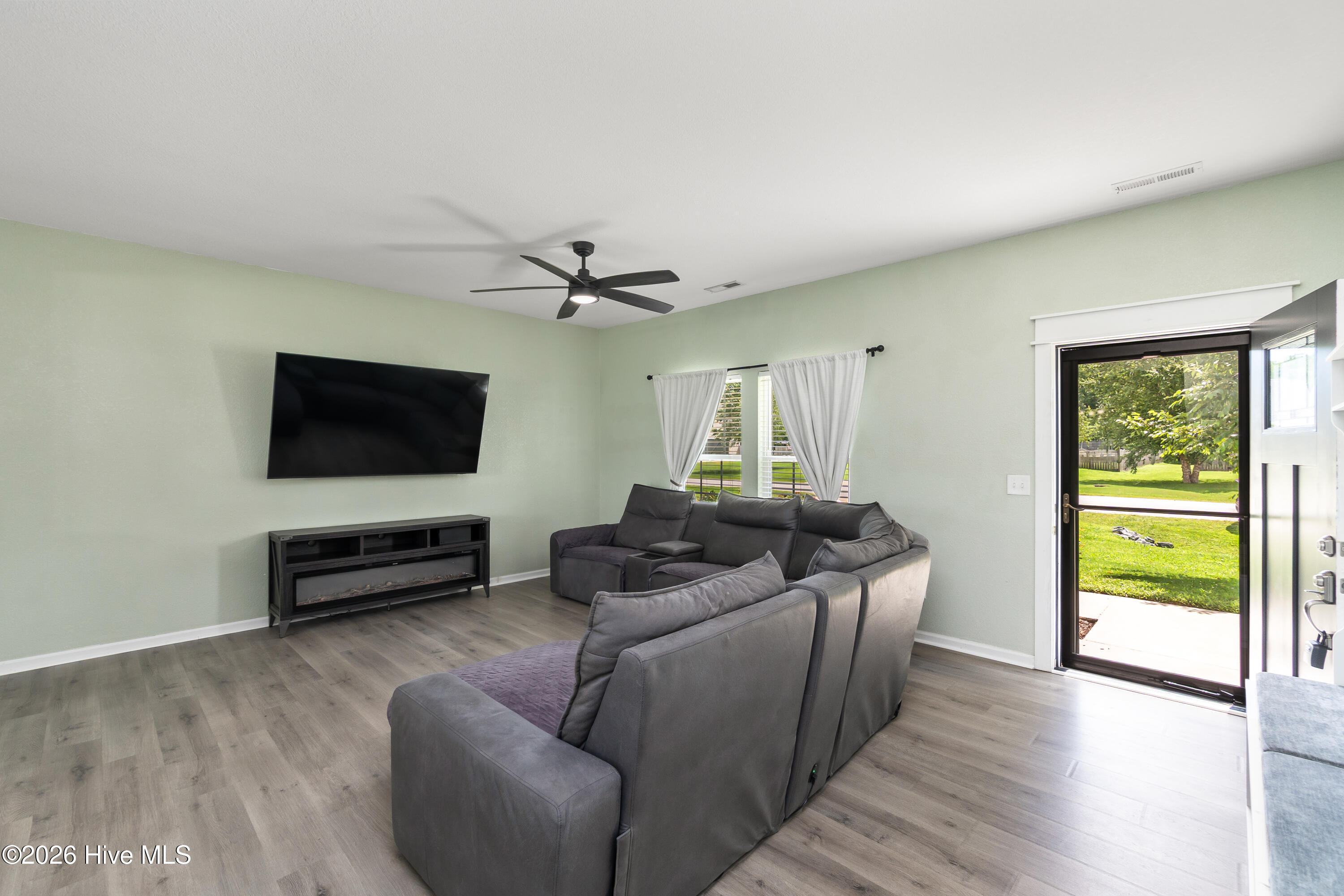 173 Laurel Woods Way