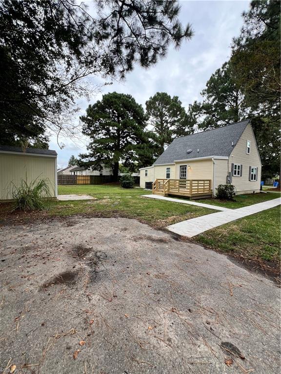 1701 Portlock RD