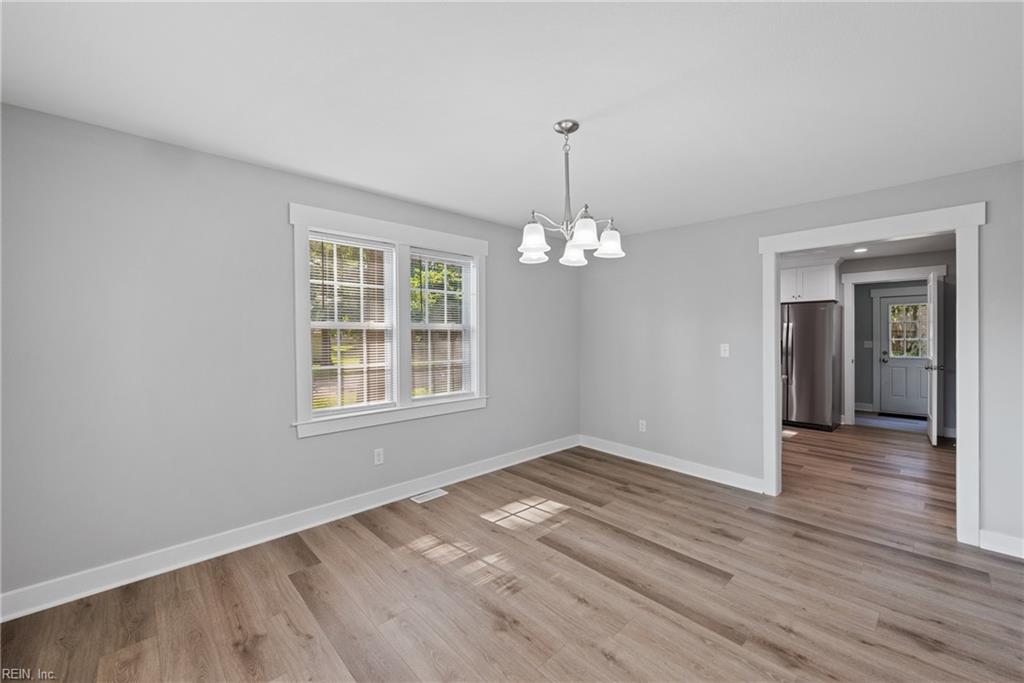 1701 Portlock RD