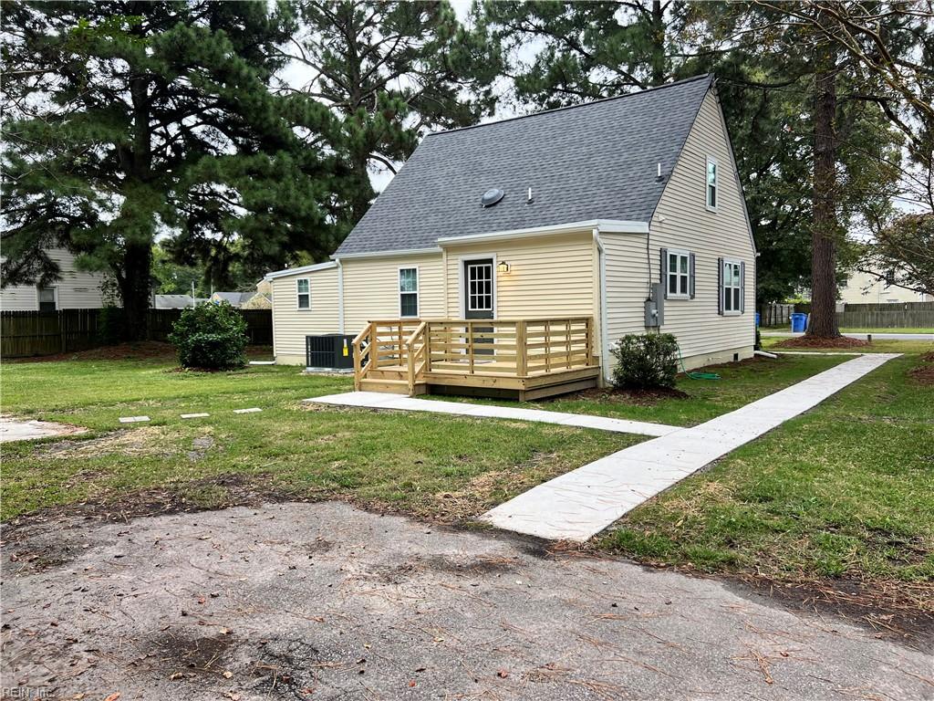 1701 Portlock RD