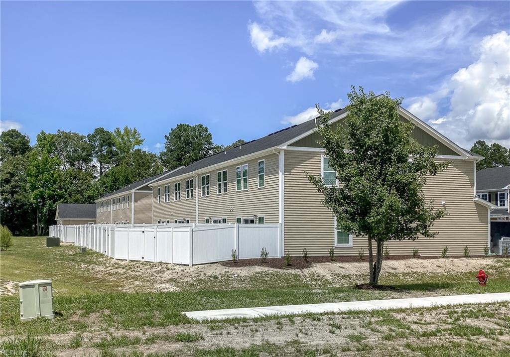 121B Moyock Landing DR B