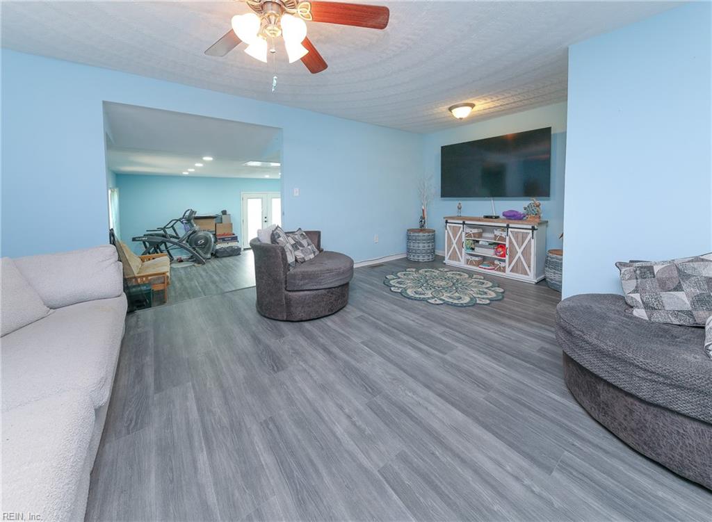 595 Tulls Creek RD