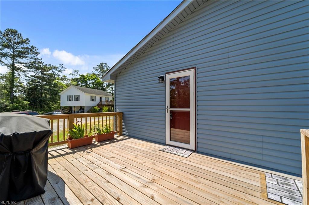 132 Ward LN