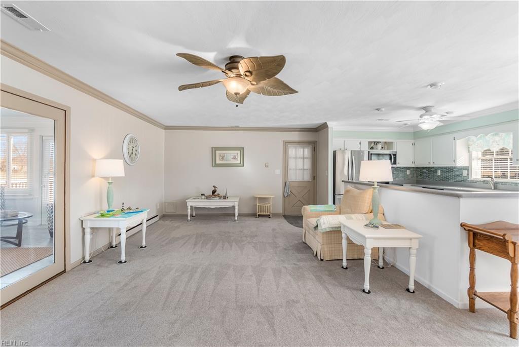 100 Swan DR