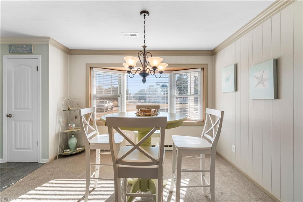 100 Swan DR