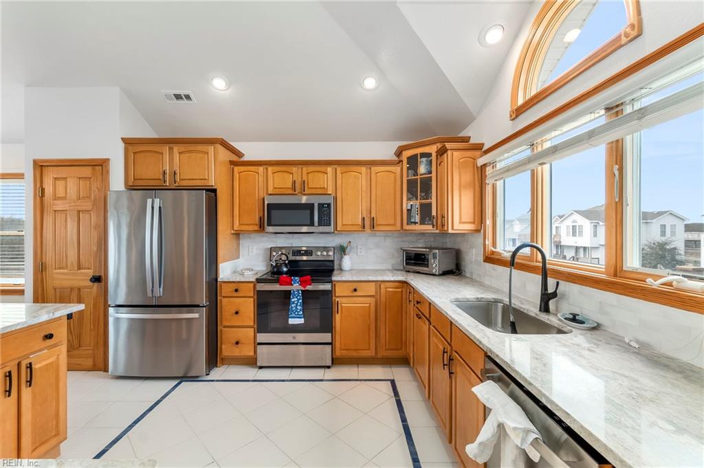 632 Myrtlewood CT