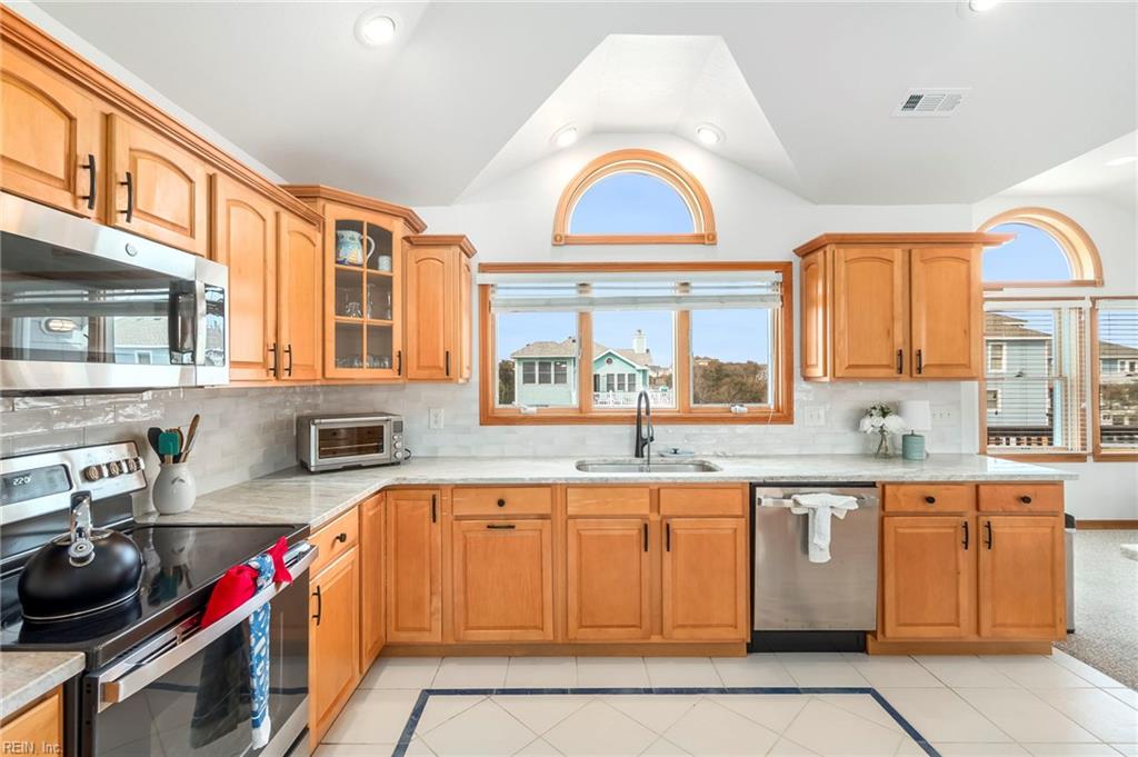 632 Myrtlewood CT