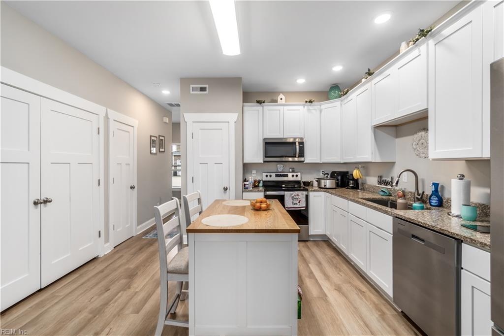 125 Moyock Landing DR B