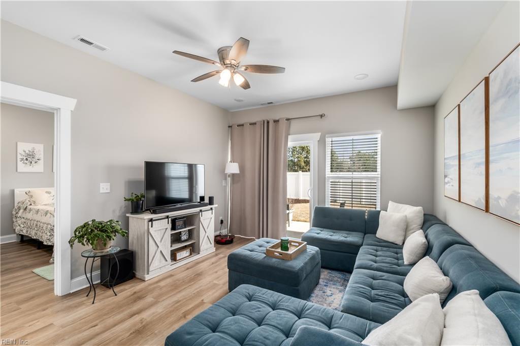 125 Moyock Landing DR B