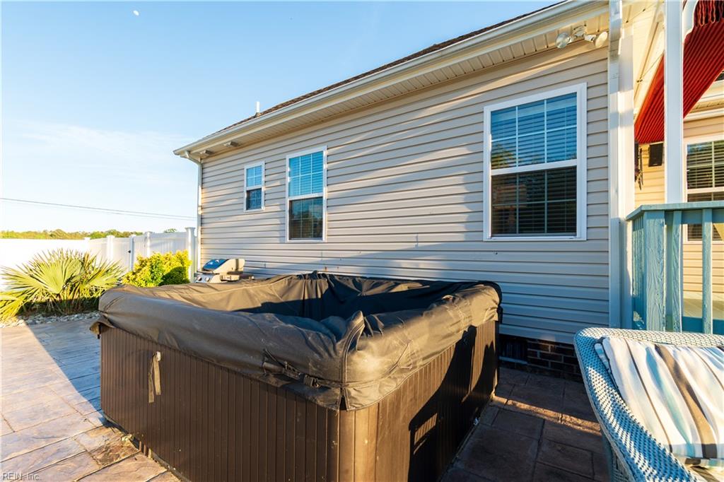 121 New Colony DR