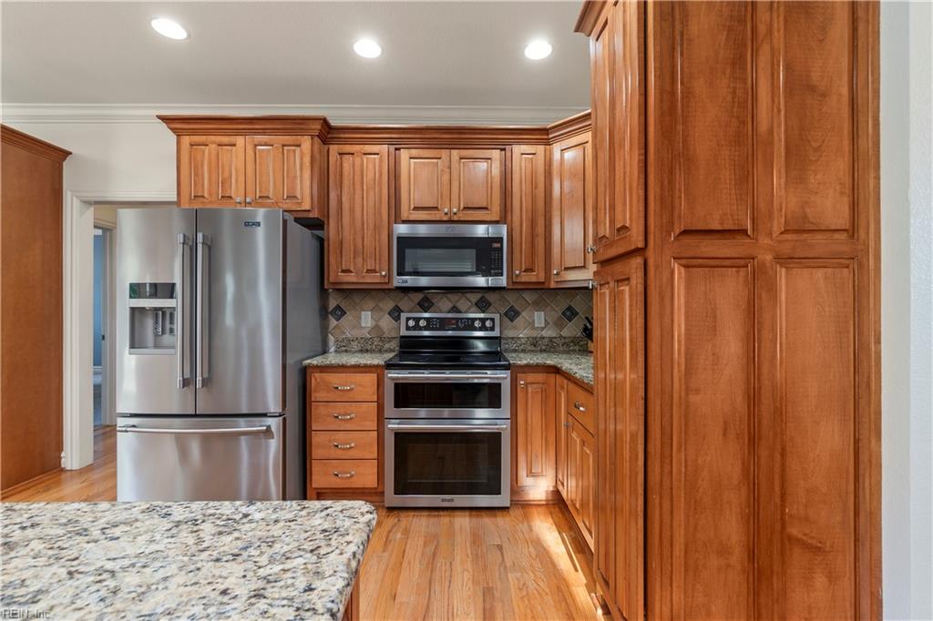 121 New Colony DR