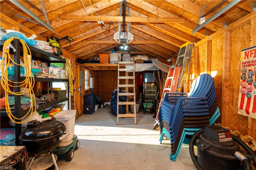 121 New Colony DR
