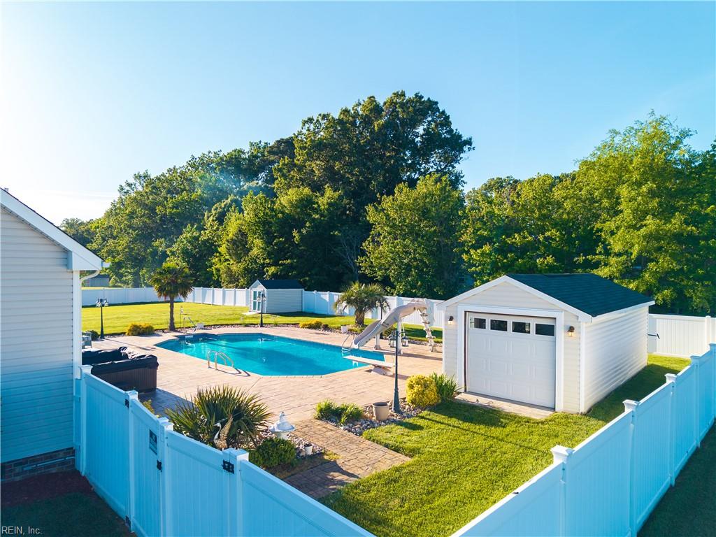 121 New Colony DR