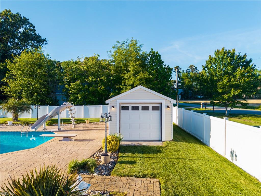 121 New Colony DR