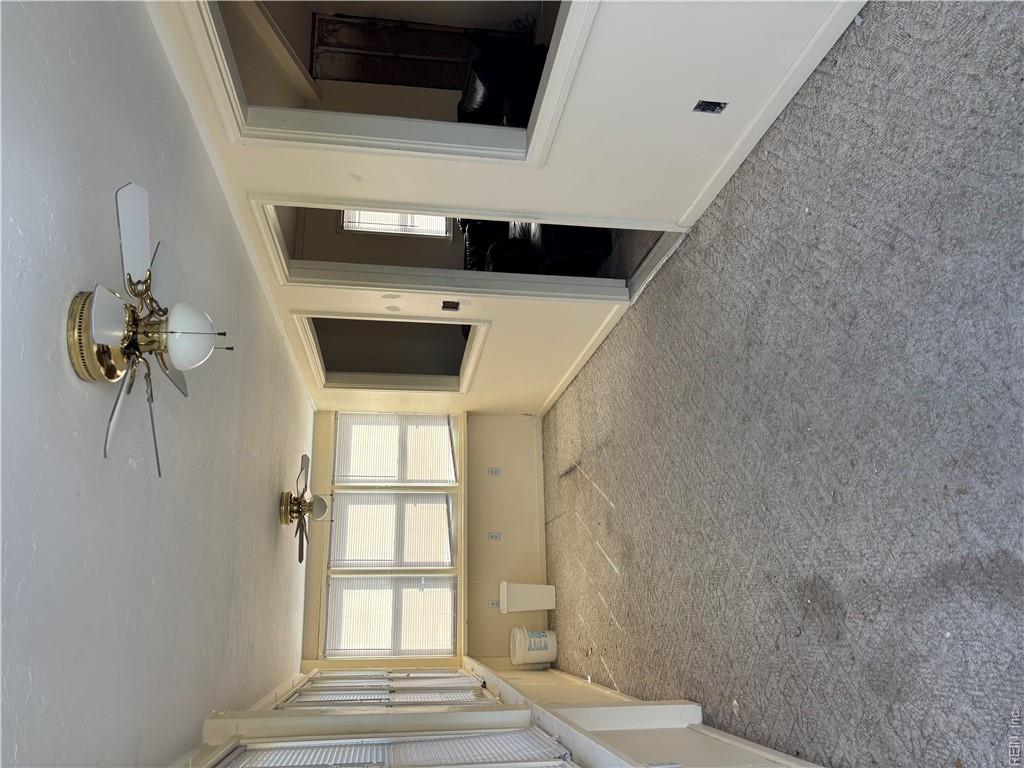 102` Porthole CT