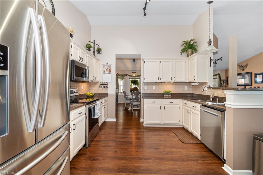 181 Green View RD