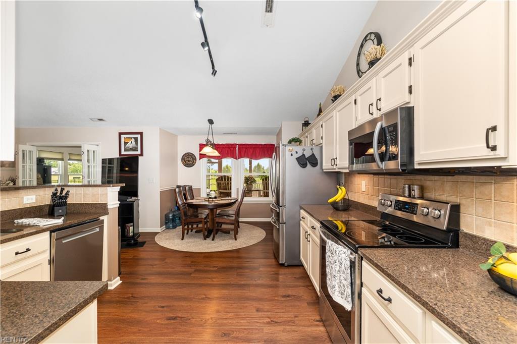 181 Green View RD