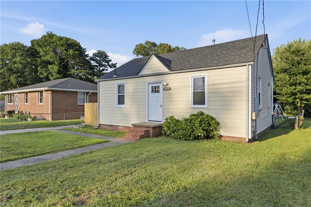 1404 Willow AVE