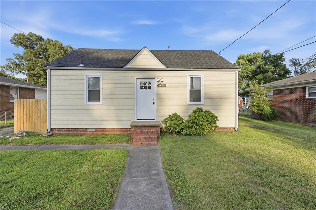 1404 Willow AVE