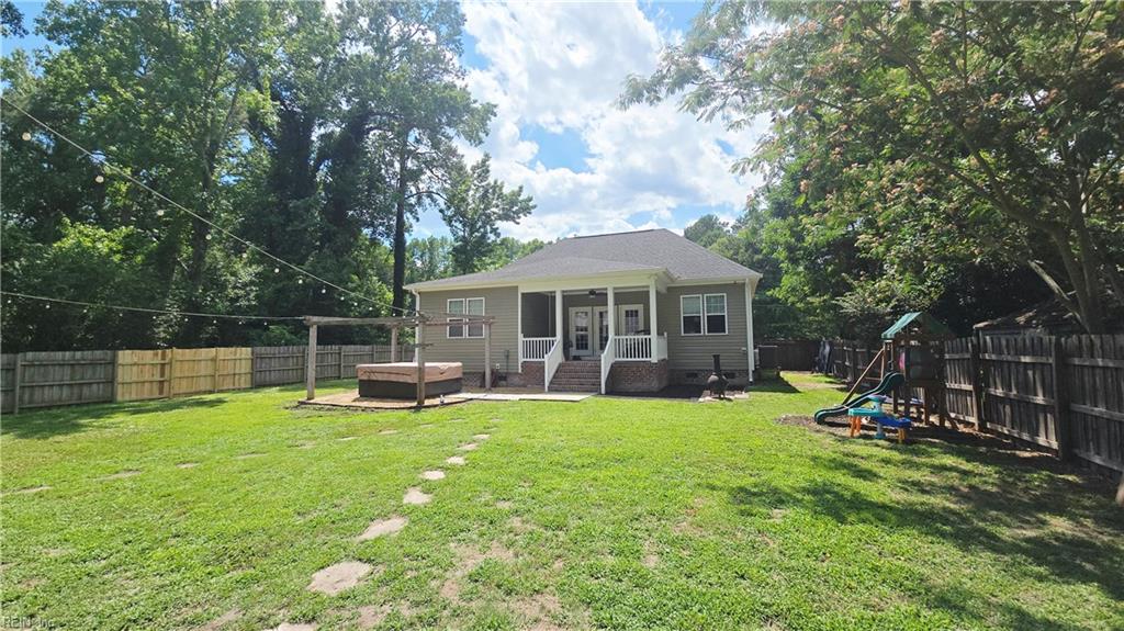 411 NW Backwoods RD