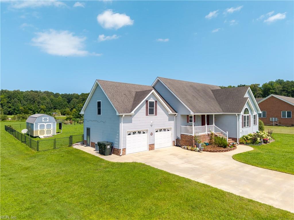 573 Snowden RD