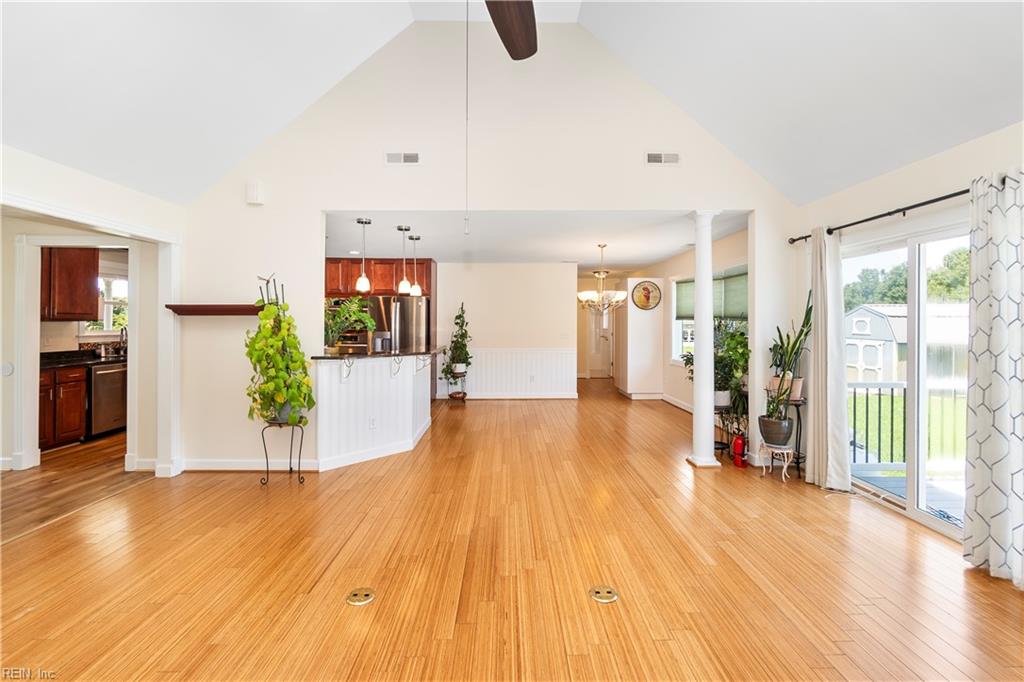 573 Snowden RD