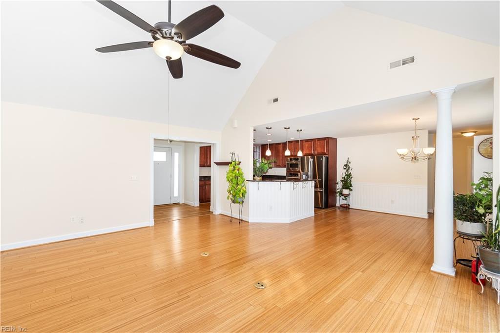 573 Snowden RD