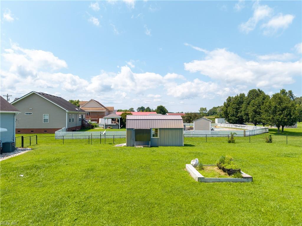 573 Snowden RD