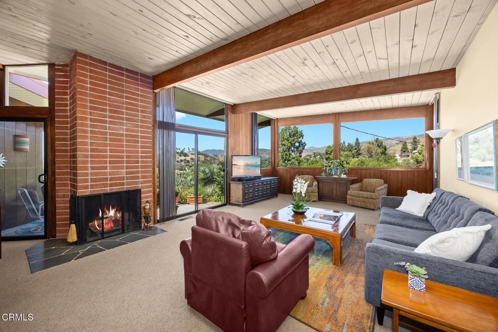 9728 Shadow Island Drive