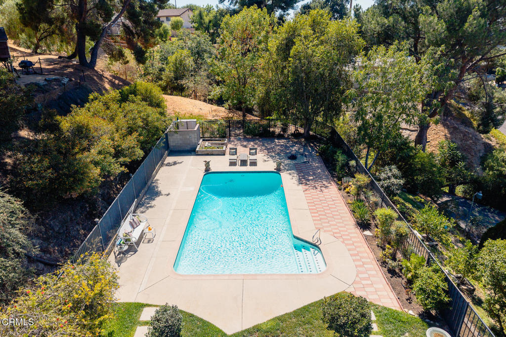 9728 Shadow Island Drive