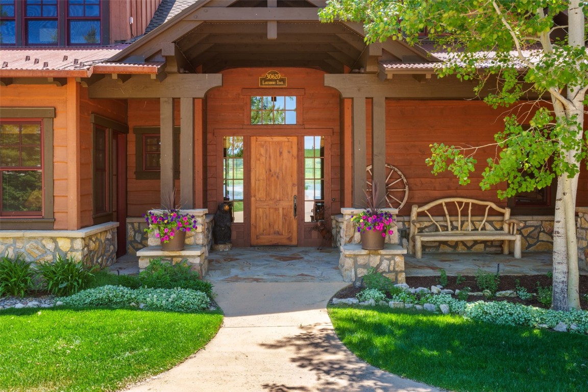 30620 Lakeshore TRAIL