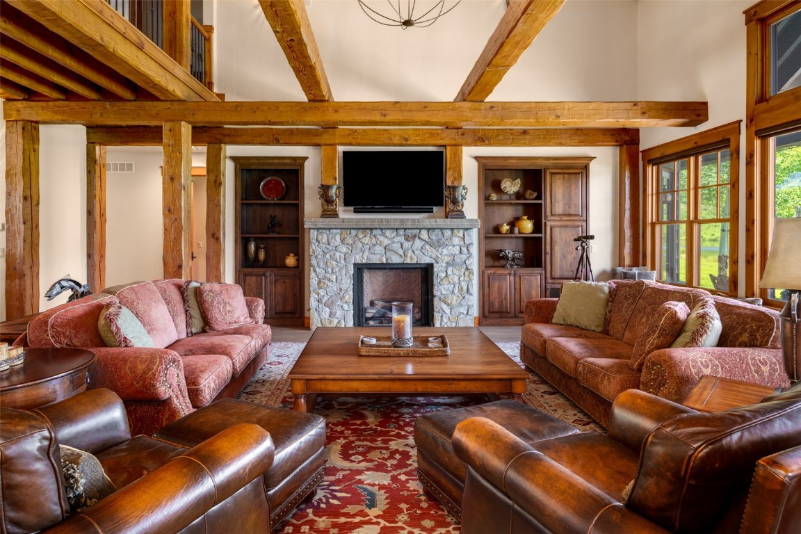 30620 Lakeshore TRAIL