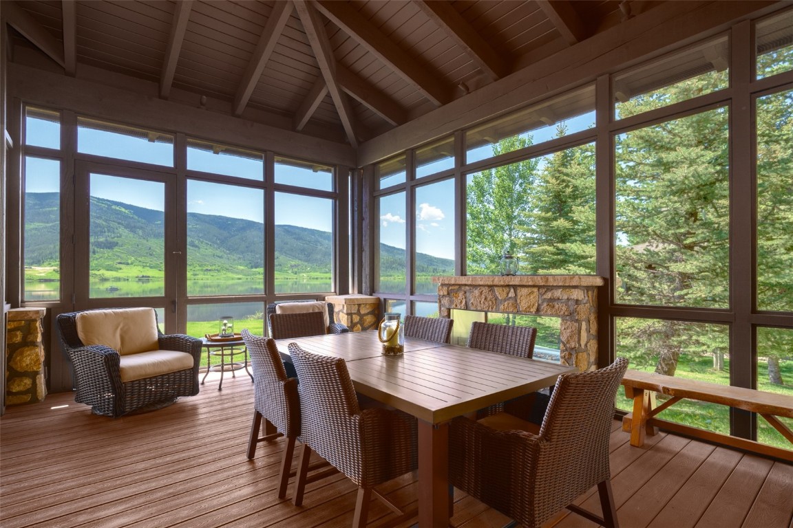 30620 Lakeshore TRAIL