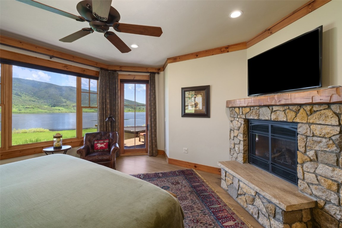 30620 Lakeshore TRAIL