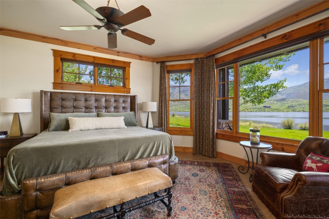 30620 Lakeshore TRAIL