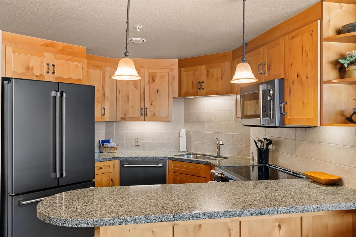 2300 Mount Werner Circle 455/456