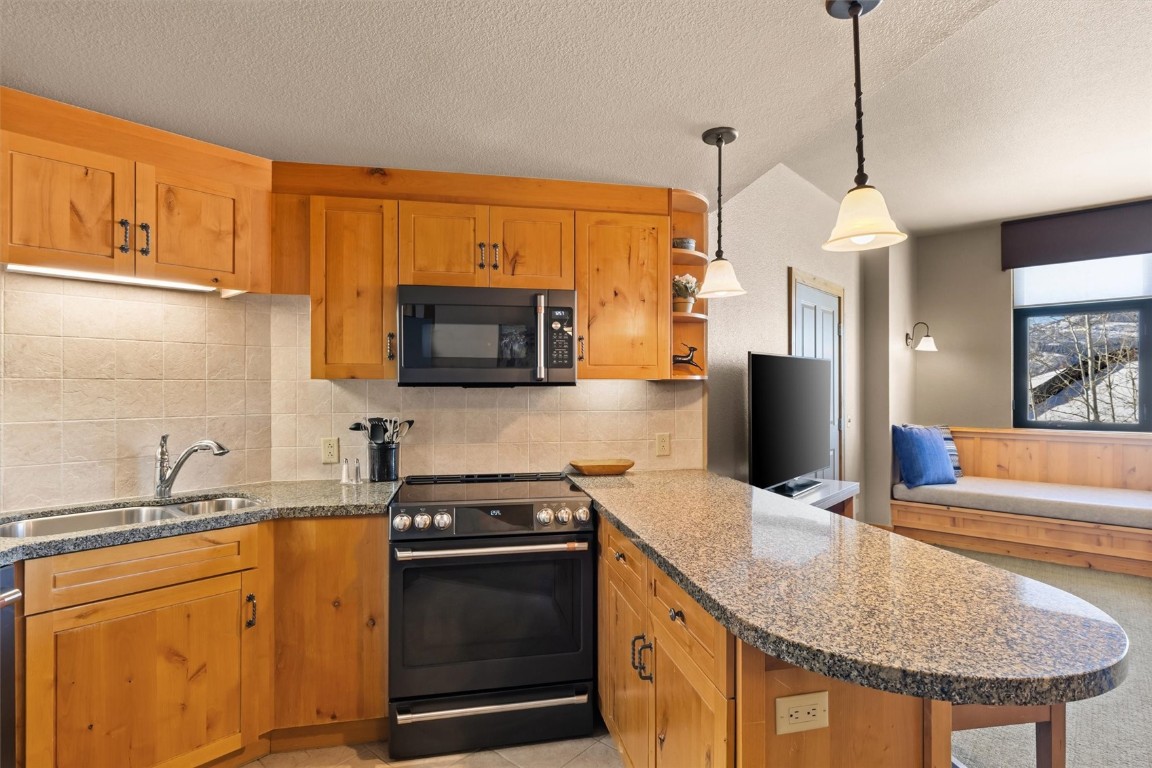 2300 Mount Werner Circle 455/456