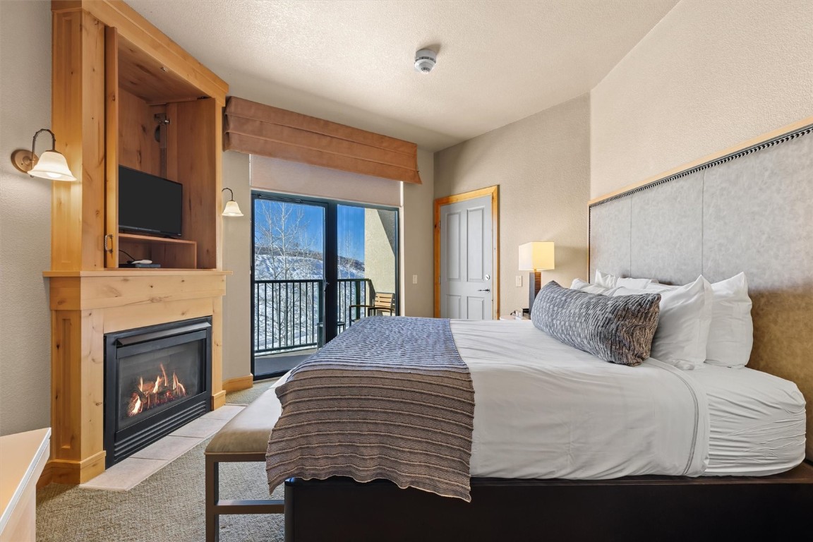 2300 Mount Werner Circle 455/456