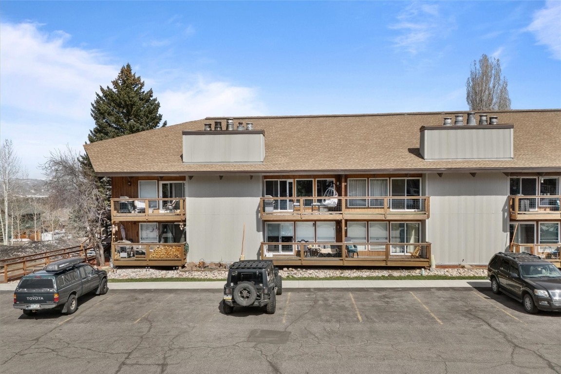 465 Tamarack Drive B201