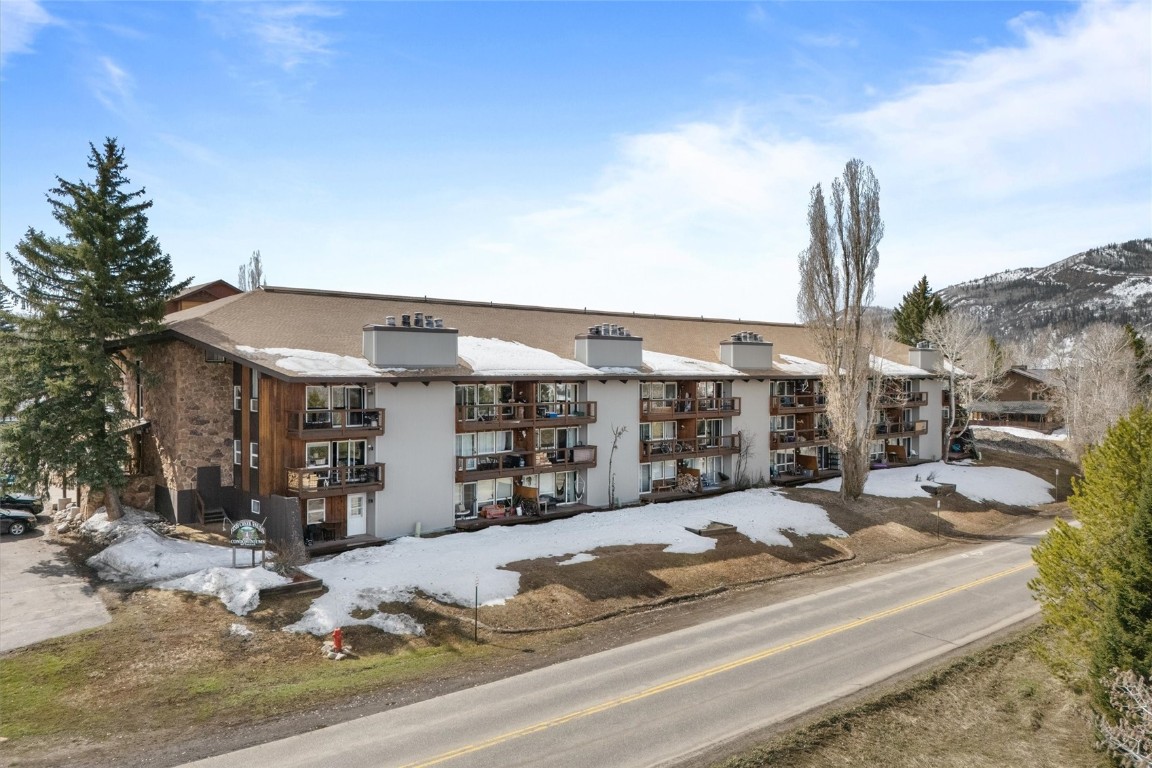 465 Tamarack Drive B201