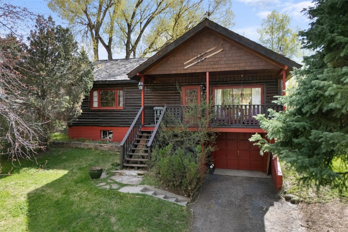 820 Yahmonite Street