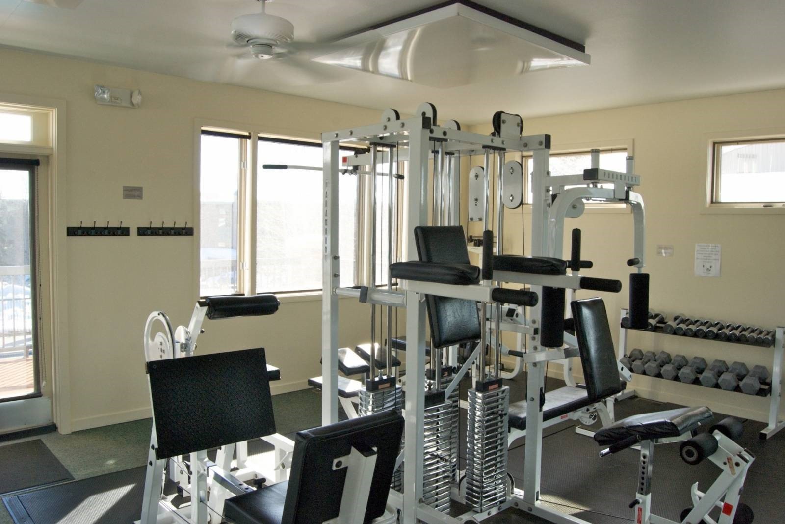 2405 Storm Meadows DRIVE 1